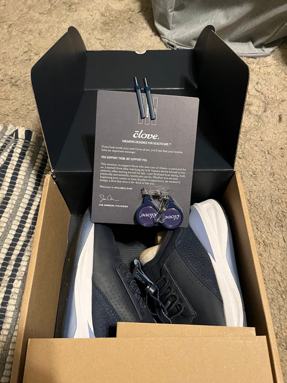 Clove shoes navy size 9