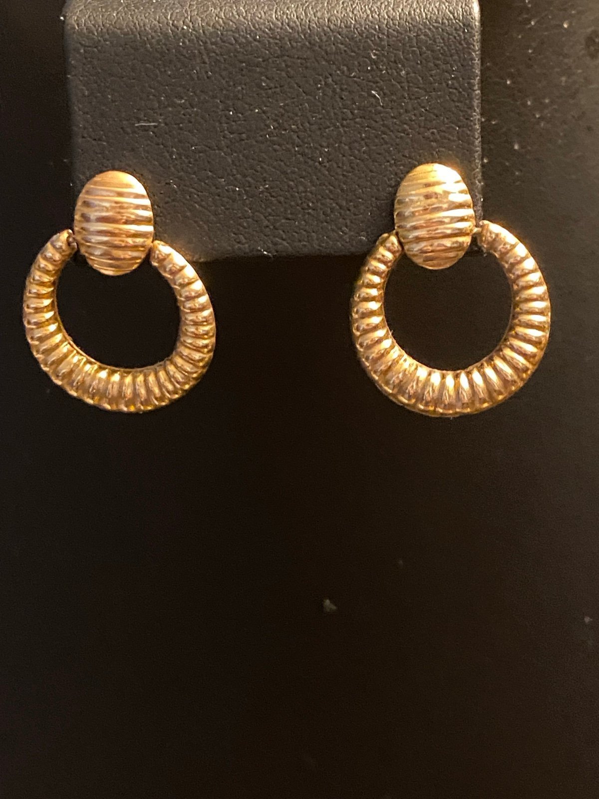 Vintage 14kt Gold Door Knocker Earrings
