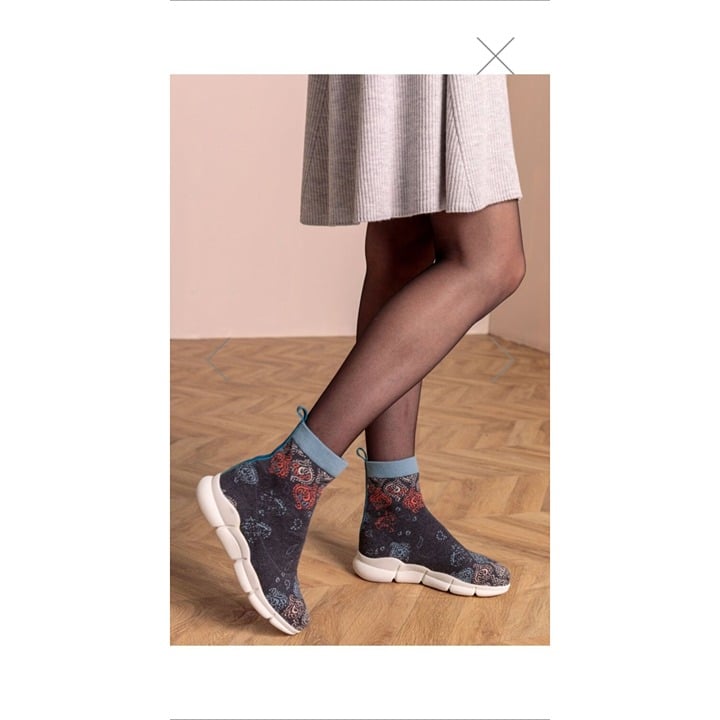 Ivko Wool Stretch Sock Style Sneaker Womens Size 36