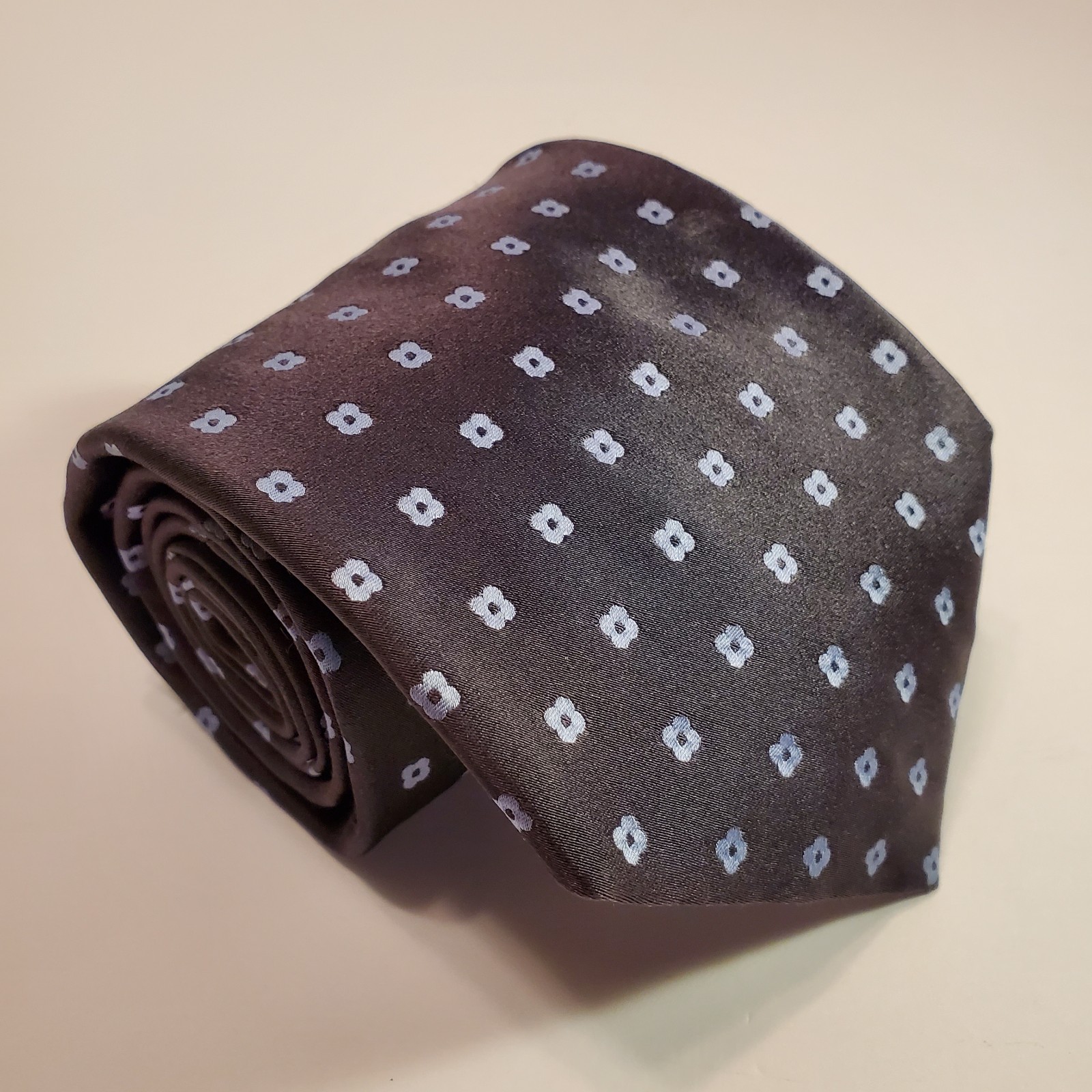 Brooks Brothers Necktie Dark Brown Geometric Silk Neck Tie Golden Fleece