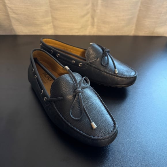 MJNY Riverview Loafers, Navy Grainy, Women's 7, New in Box