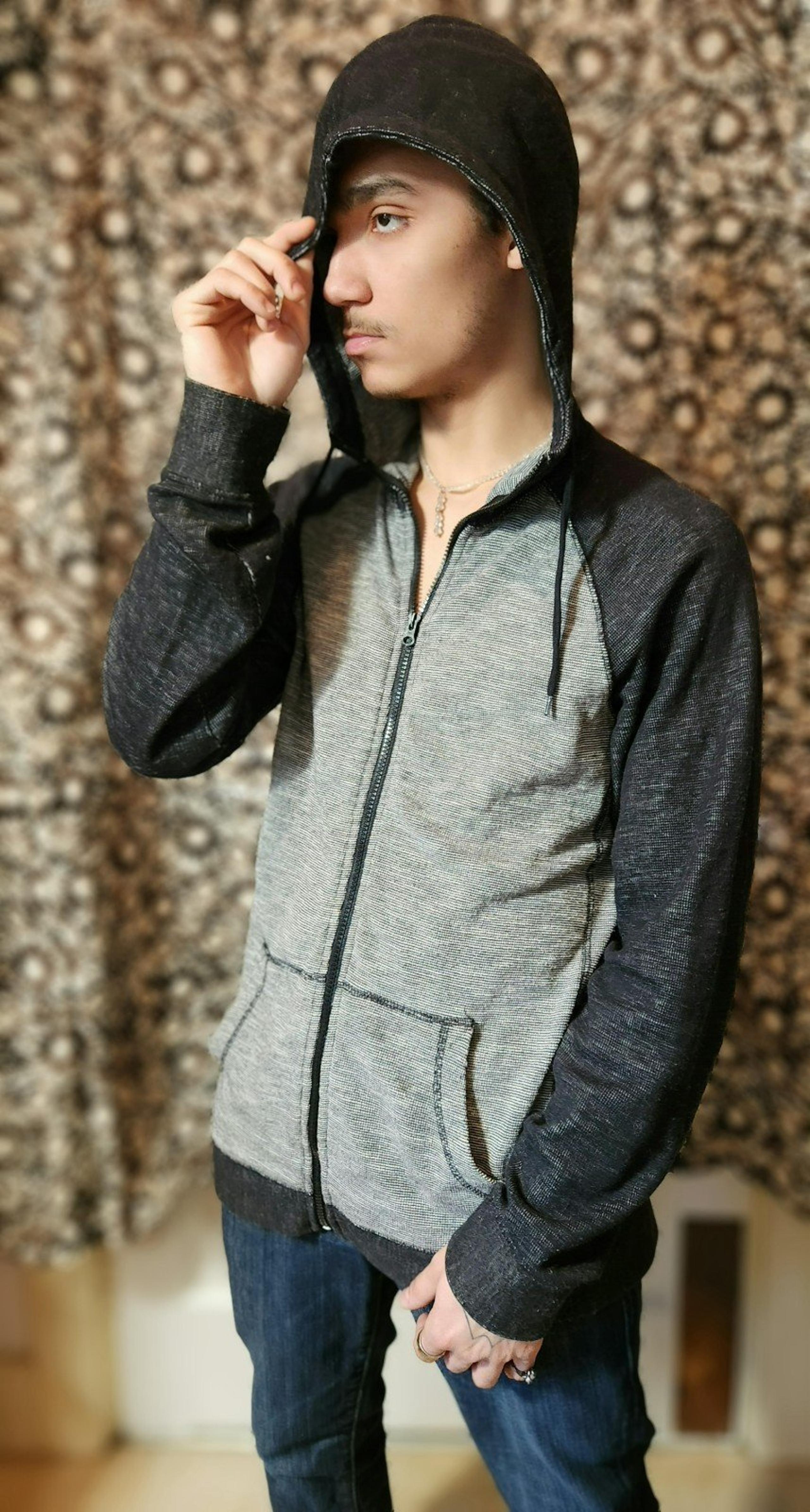 VERY GOOD Grey/Black Old Navy Full Zip StreetWear/Athletic Snorkel Hoodie - MD
