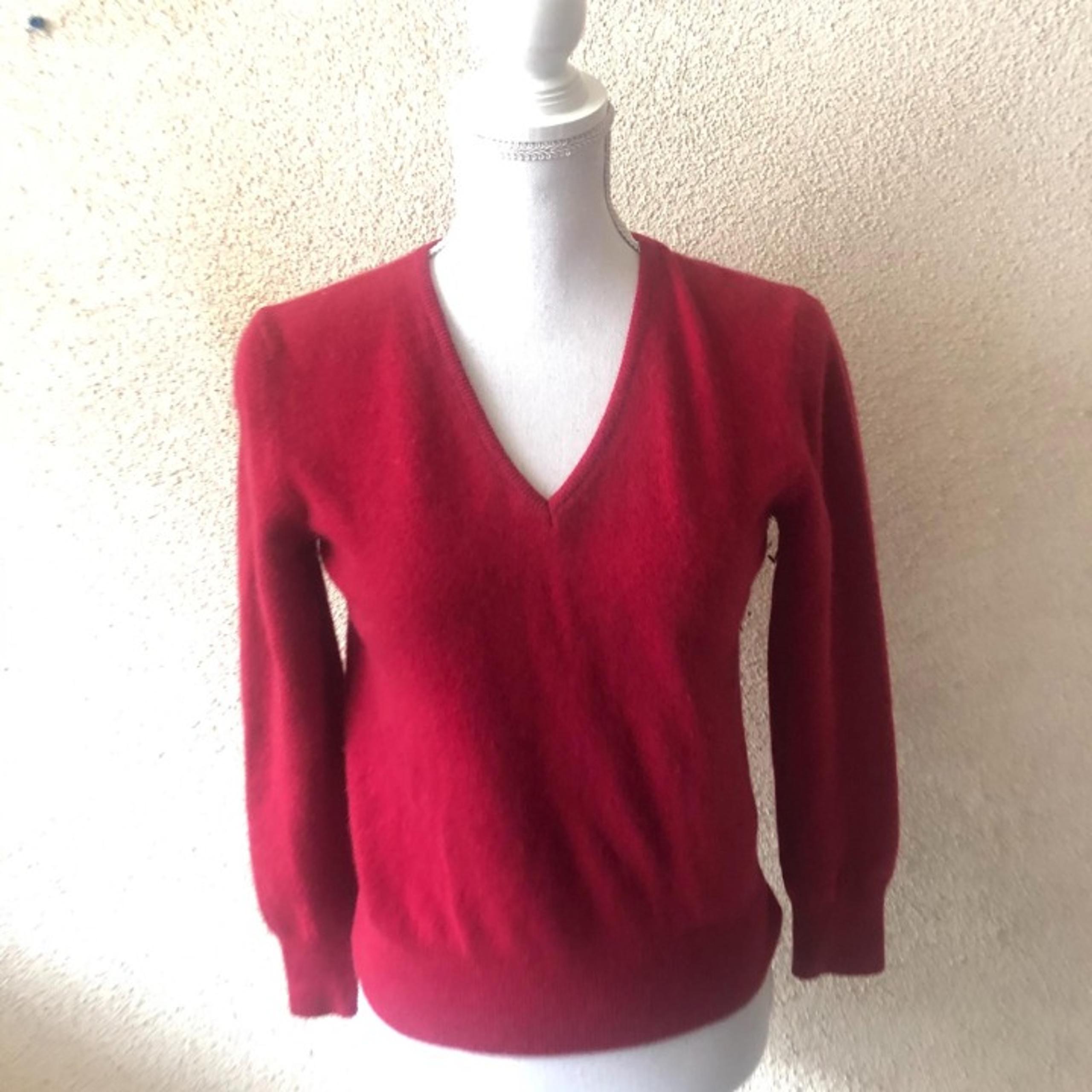 Vintage Womens Top Red Wool V Neck Sweater Made in Italy Size Small