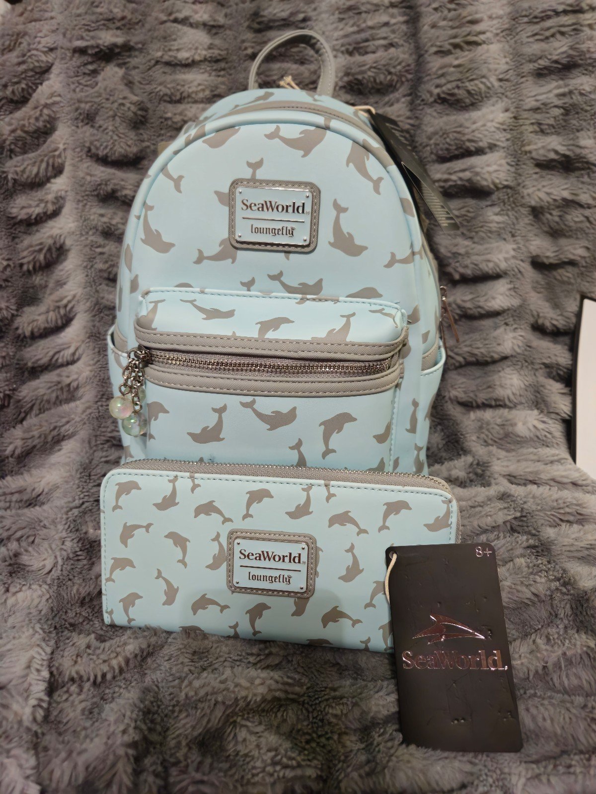 Seaworld Parks Exclusive 2025 Robins Egg Blue Dolphin Loungefly Backpack Set