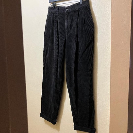 Vintage Pure Stuff Men's Black Corduroy Pleated Straight Leg Pants Size 32