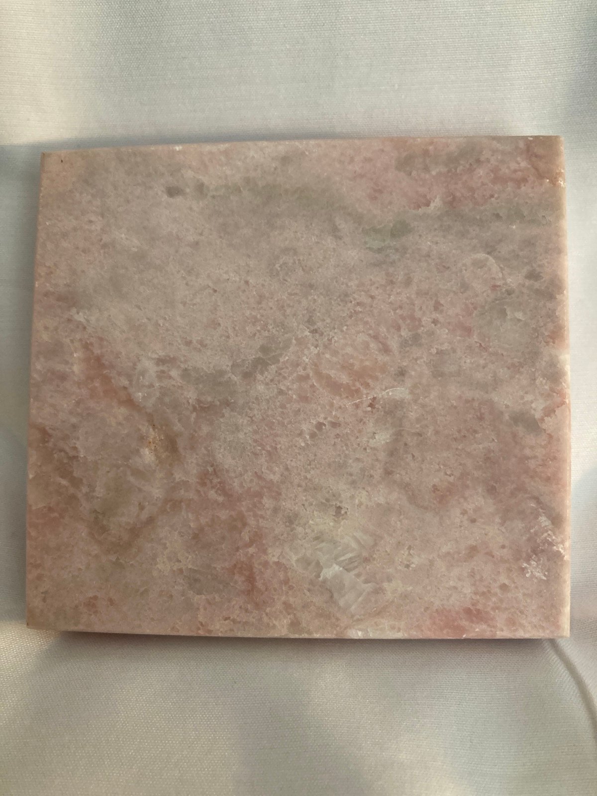 Pink Opal Slab. NWOT Weight is.266 kg. Super pink color.