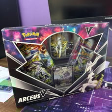 Pokemon TCG: Arceus V Figure Collection Box NEW/Factory SEALED