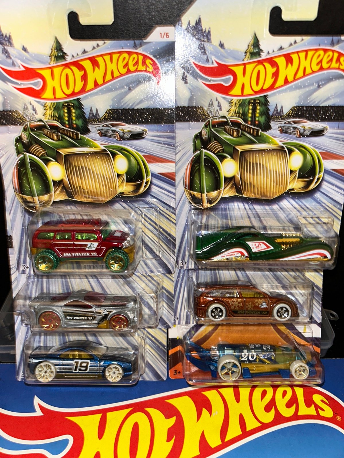 1262# Hotwheels 2020 exclusive New years edition set