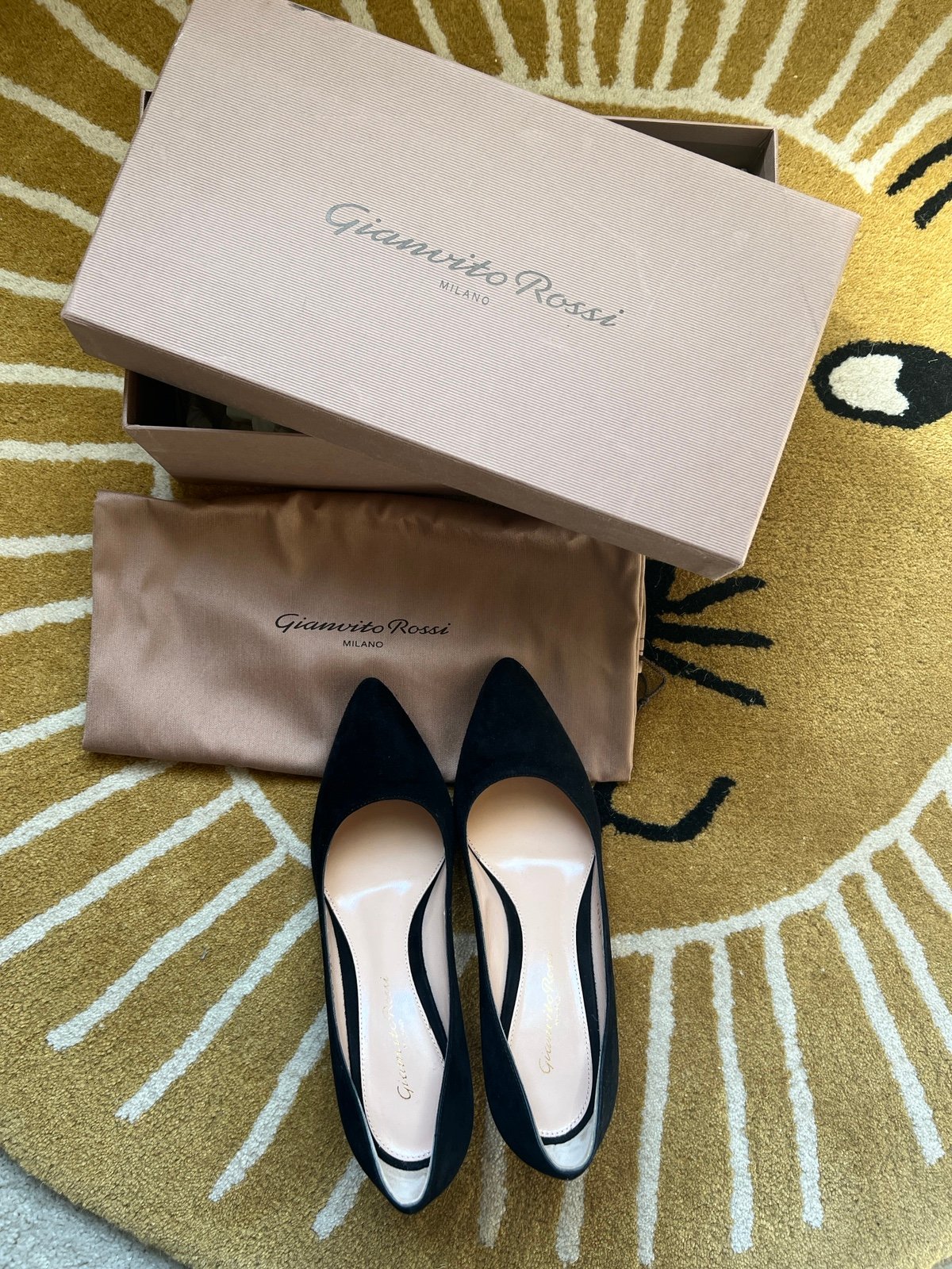 Gianvito Rossi suede pump