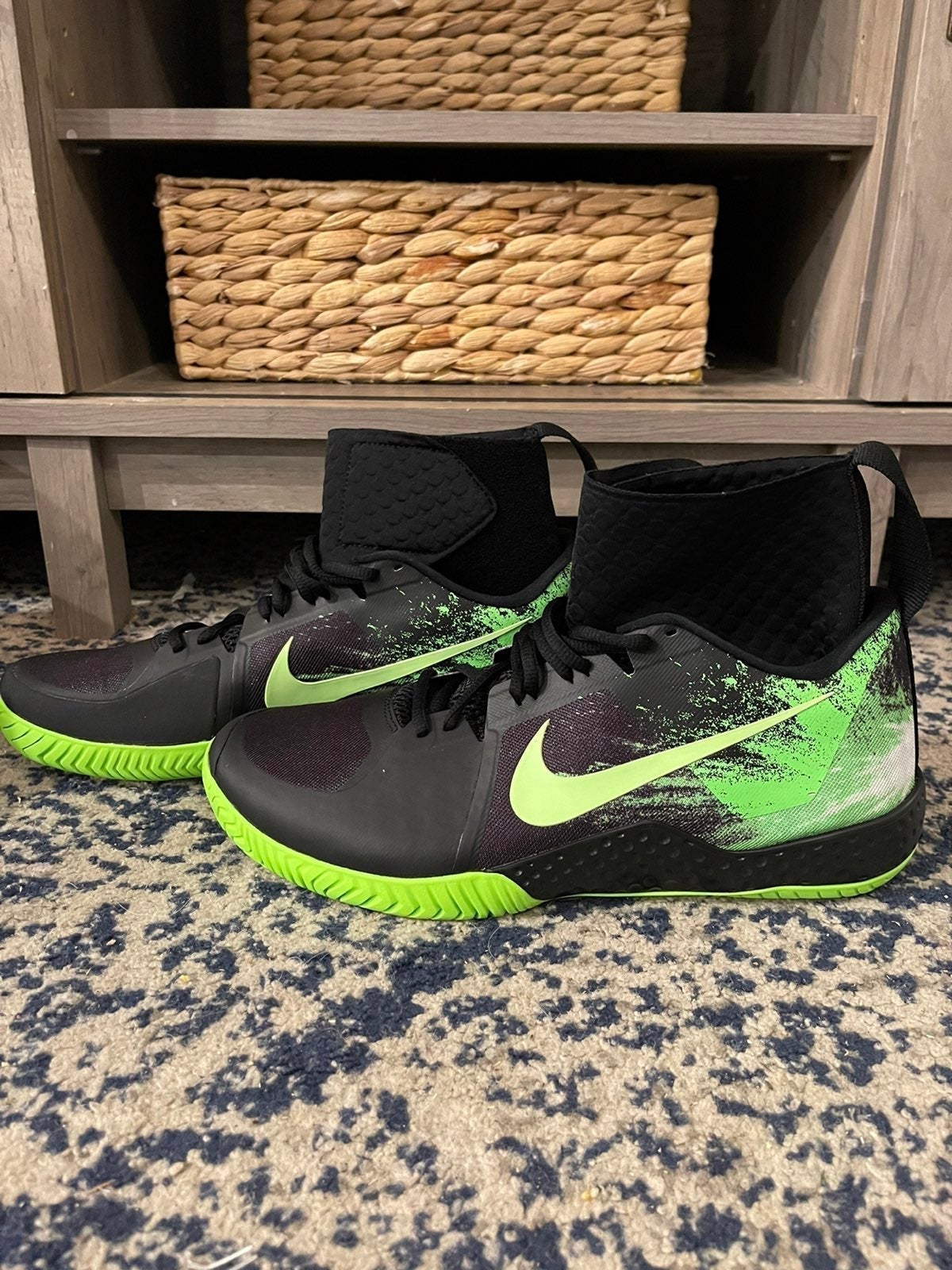NIKE Flare Size:12Womens (10.5 Mens)RARE