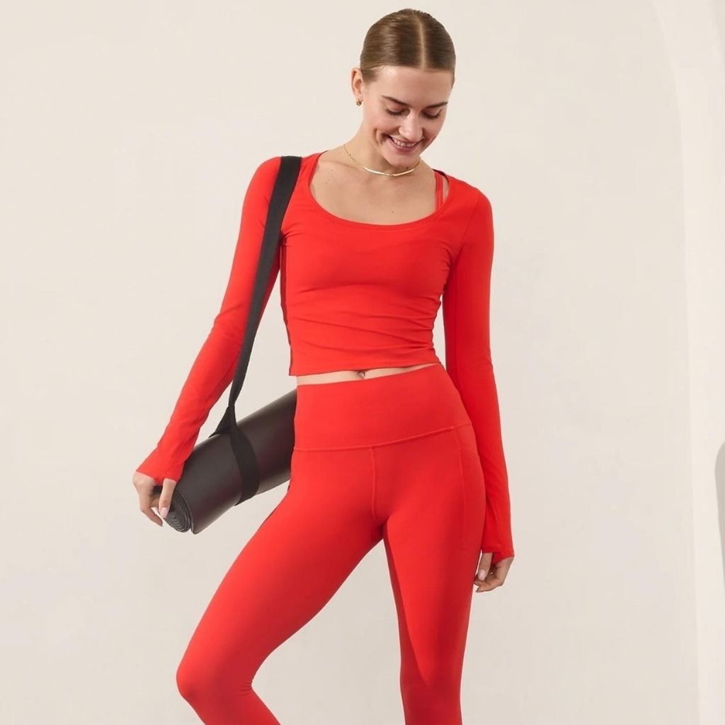 Athleta Transcend Long Sleeve Top Cardinal Red Cropped Size XS