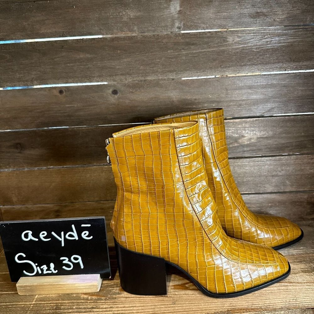 Womens Aeyde Lidia Tan Embossed Croc Print Block Heeled Ankle Boots Size EU 39