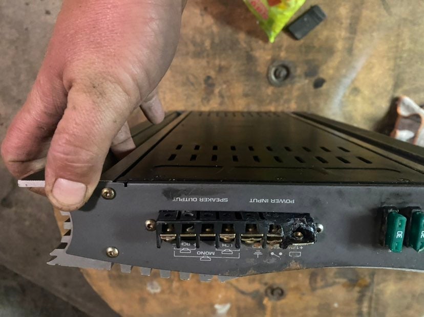 A 1200 watt power Acoustik amp