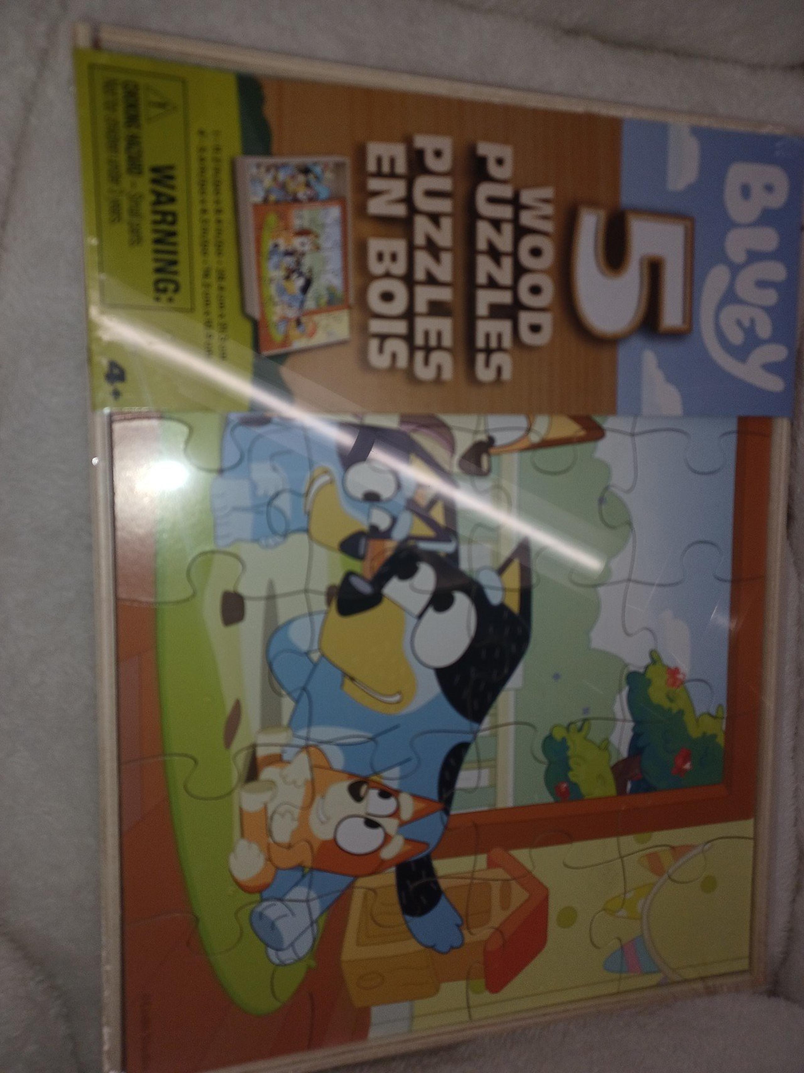 Wood Puzzles bluey