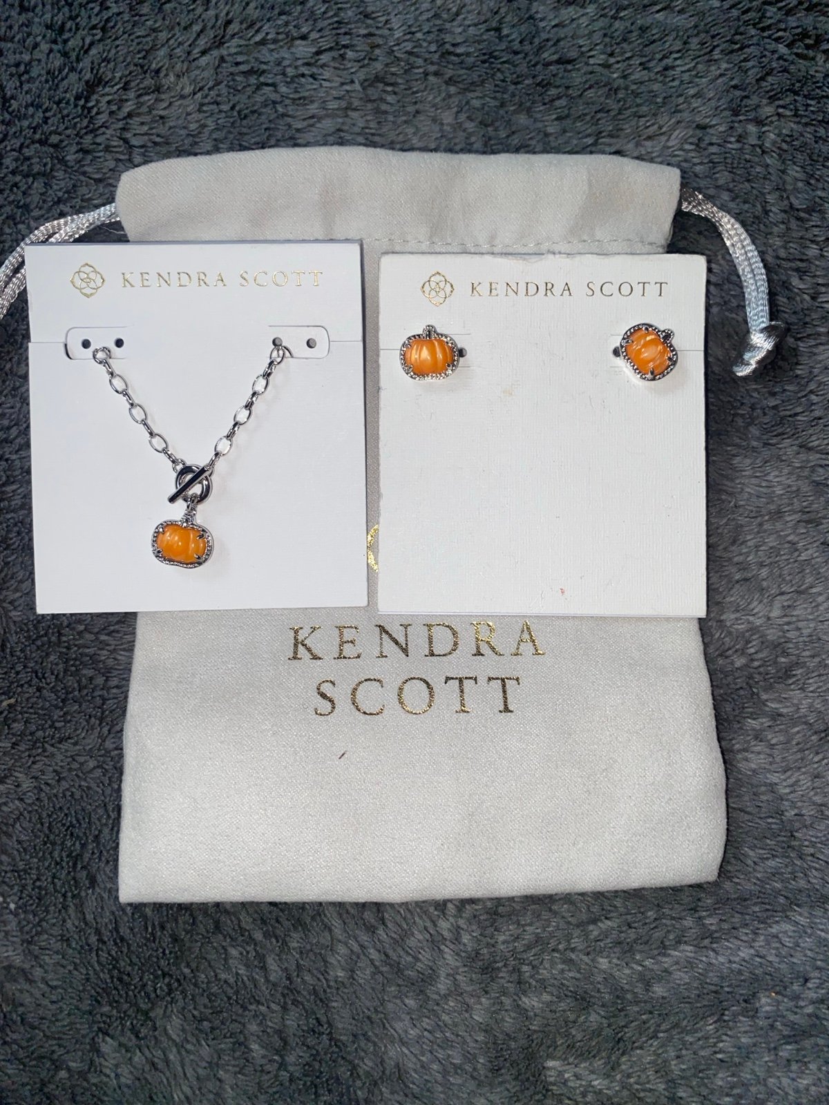 BNWT Kendra Scott Pumpkin Set in Silver & Orange Mother-of-Pearl $150