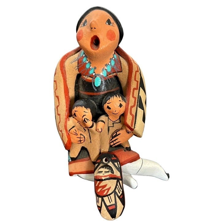 Story Teller molded clay by Marry Lucero, Pueblo Open mouth Clay 3 Children