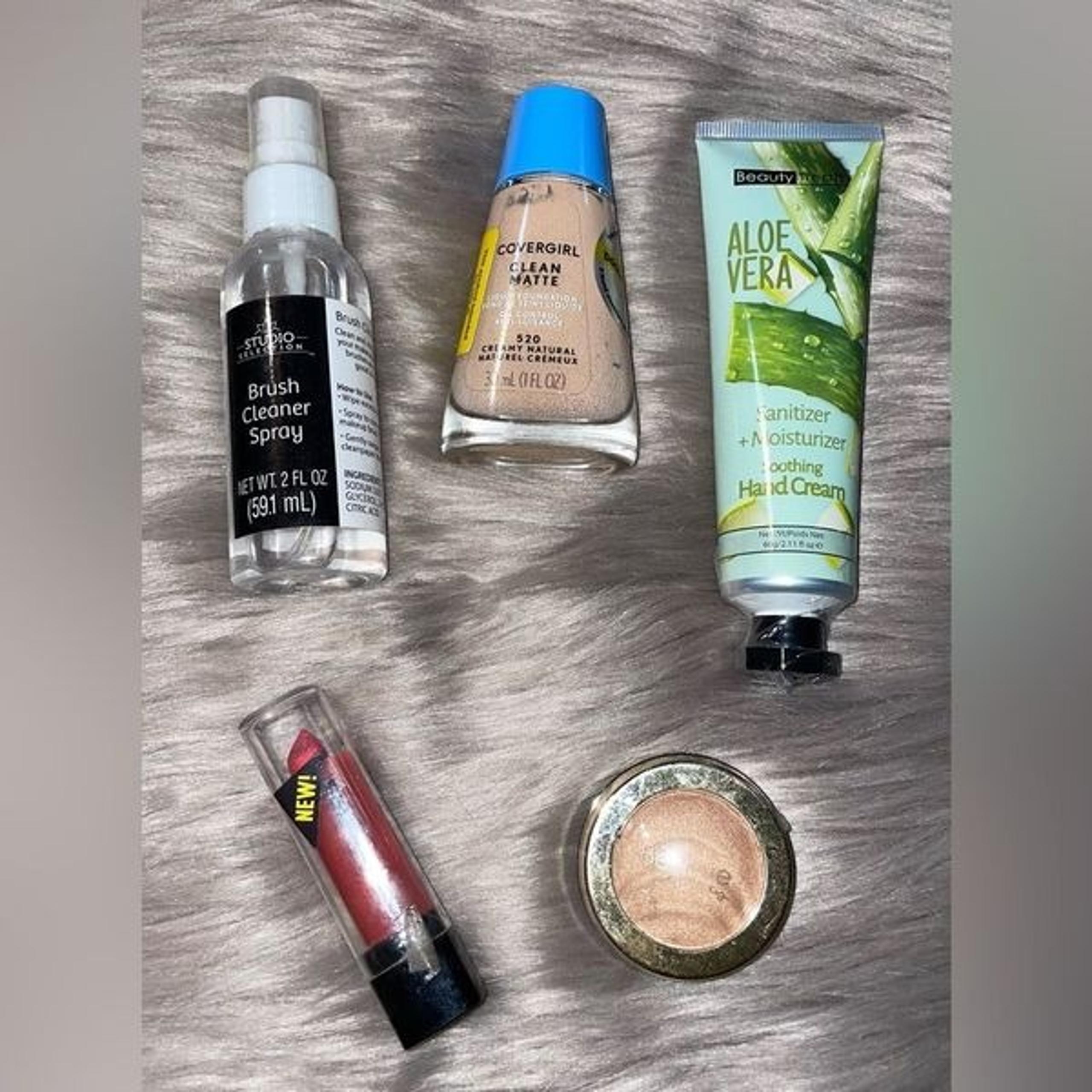 5 Piece Makeup Bundle- New