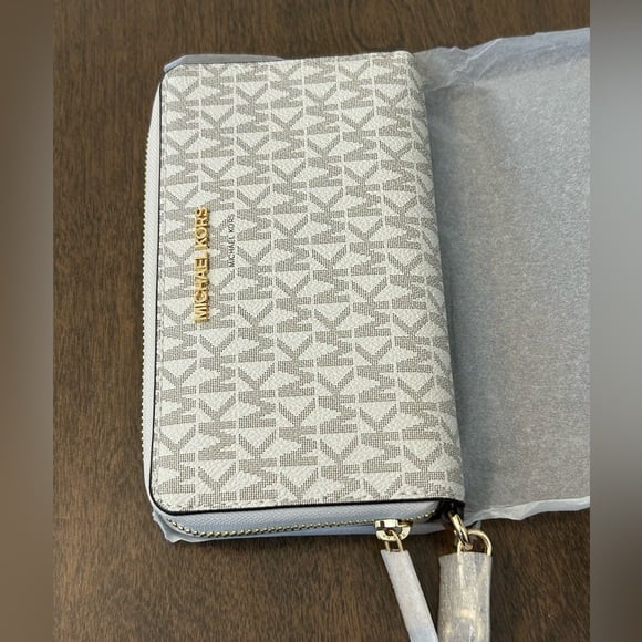 MICHAEL KORS JET SET TRAVEL LARGE FLAT MULTIFUNCTION PHONE CASE WALLET WRISTLET
