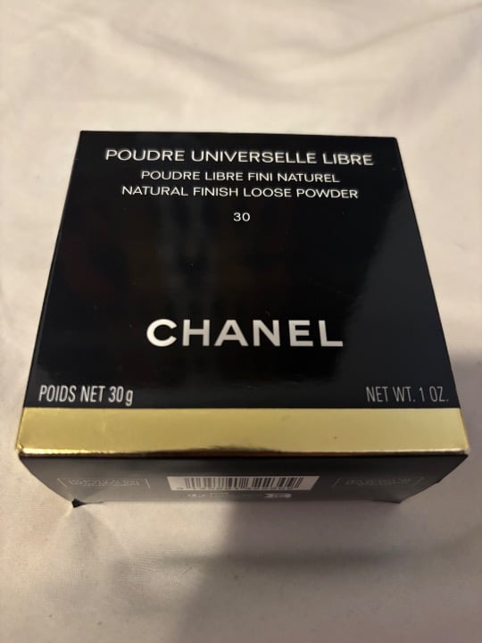 Chanel Poudre Universelle Libre - Color 30