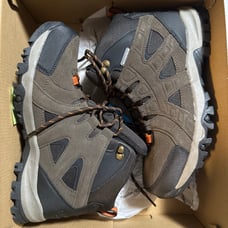 Hiking eddie Bauer boot