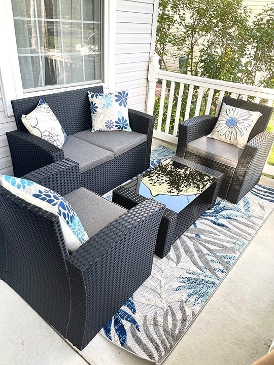 Huge outdoor-indoor tropical rug