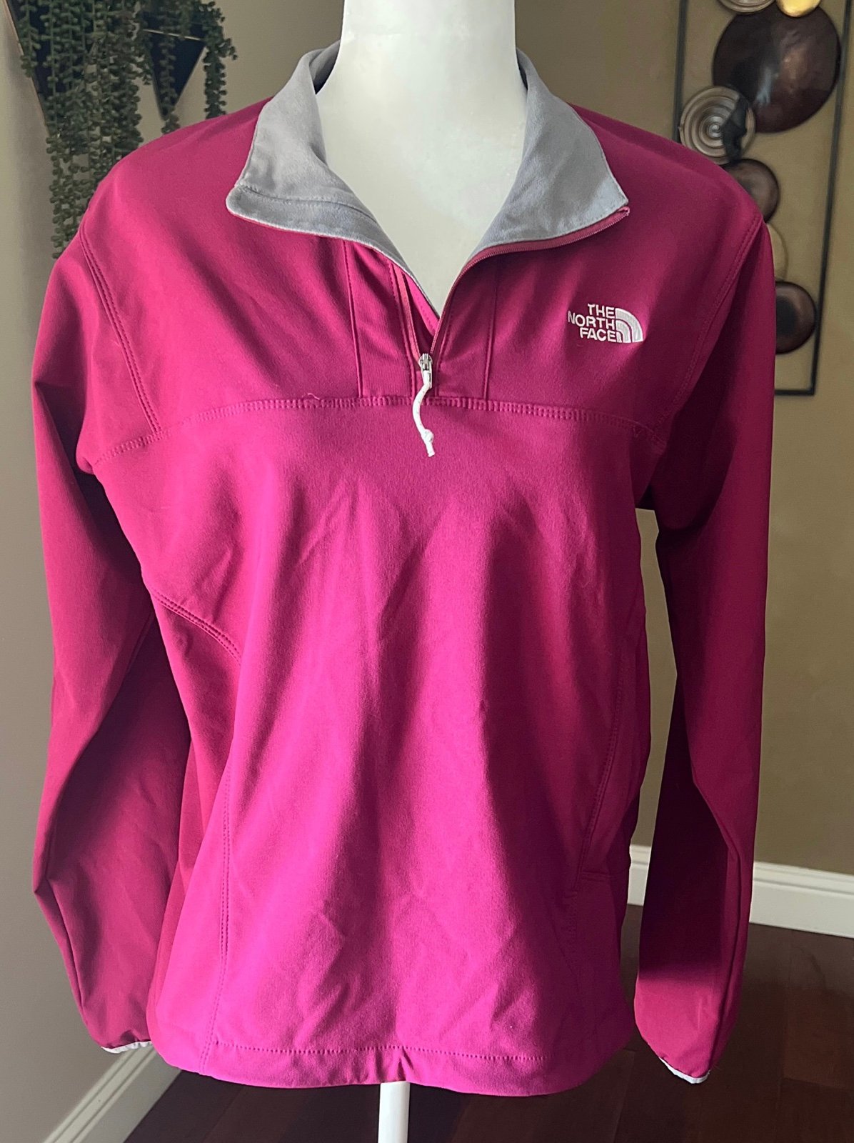 The North Face Women Apex 1/4 Zip Jacket fushia Size Large