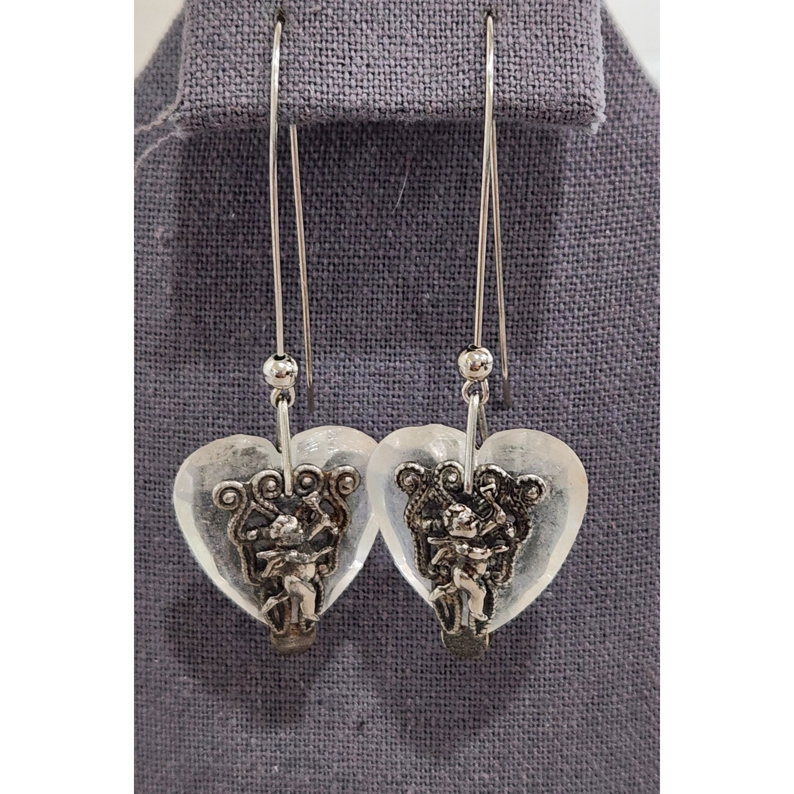 VTG Silver Cherubs With Acrylic Heart Dangle Hook Earrings Lightweight 3