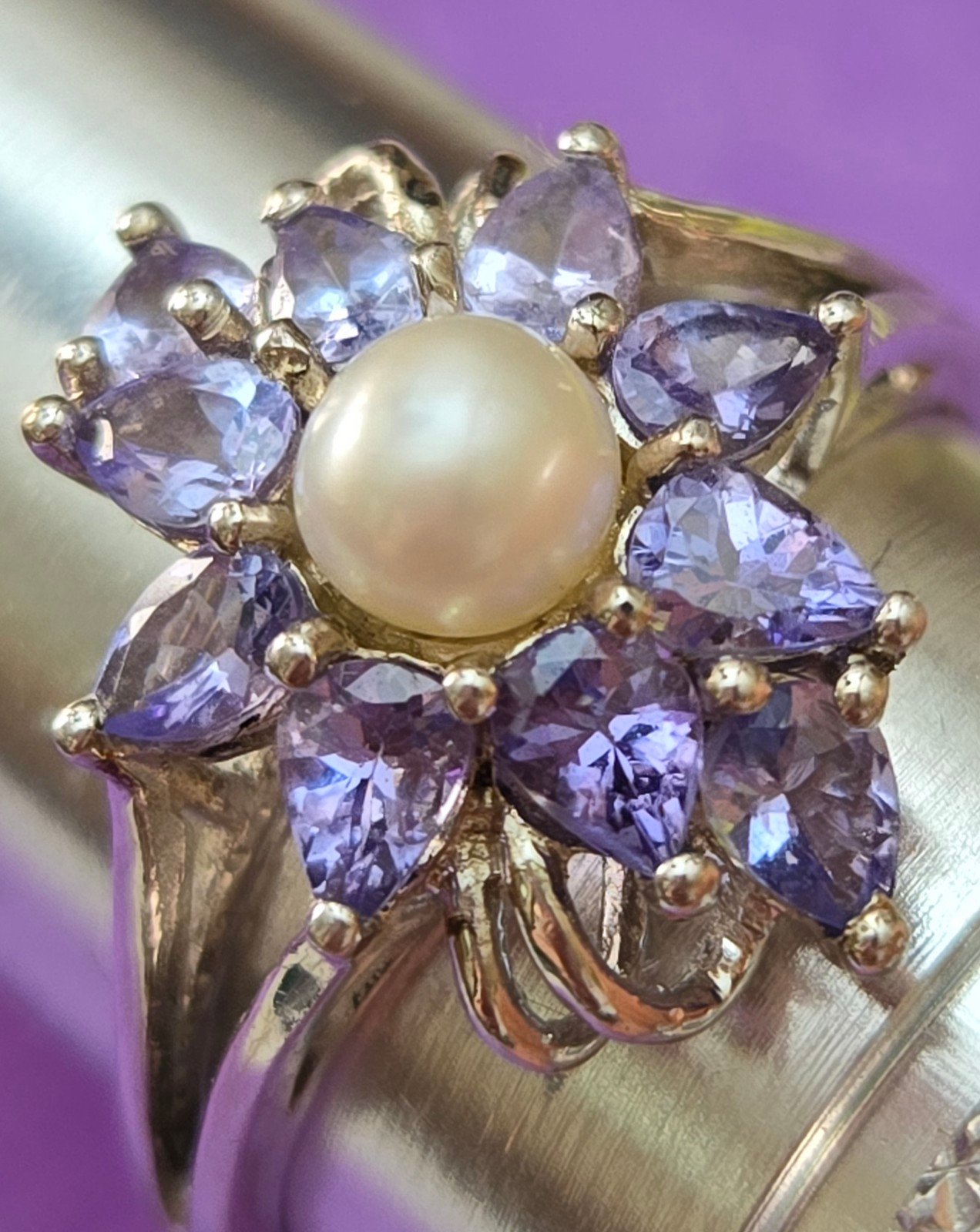 Gorgeous Tanzanite and Pearl Sterling Ring. Size 9.75