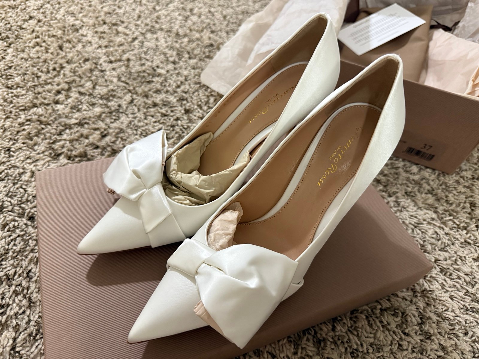 White satin pointed toe bow heels gianvito rossi