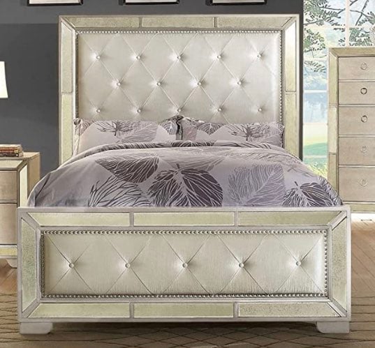 Queen or king bed