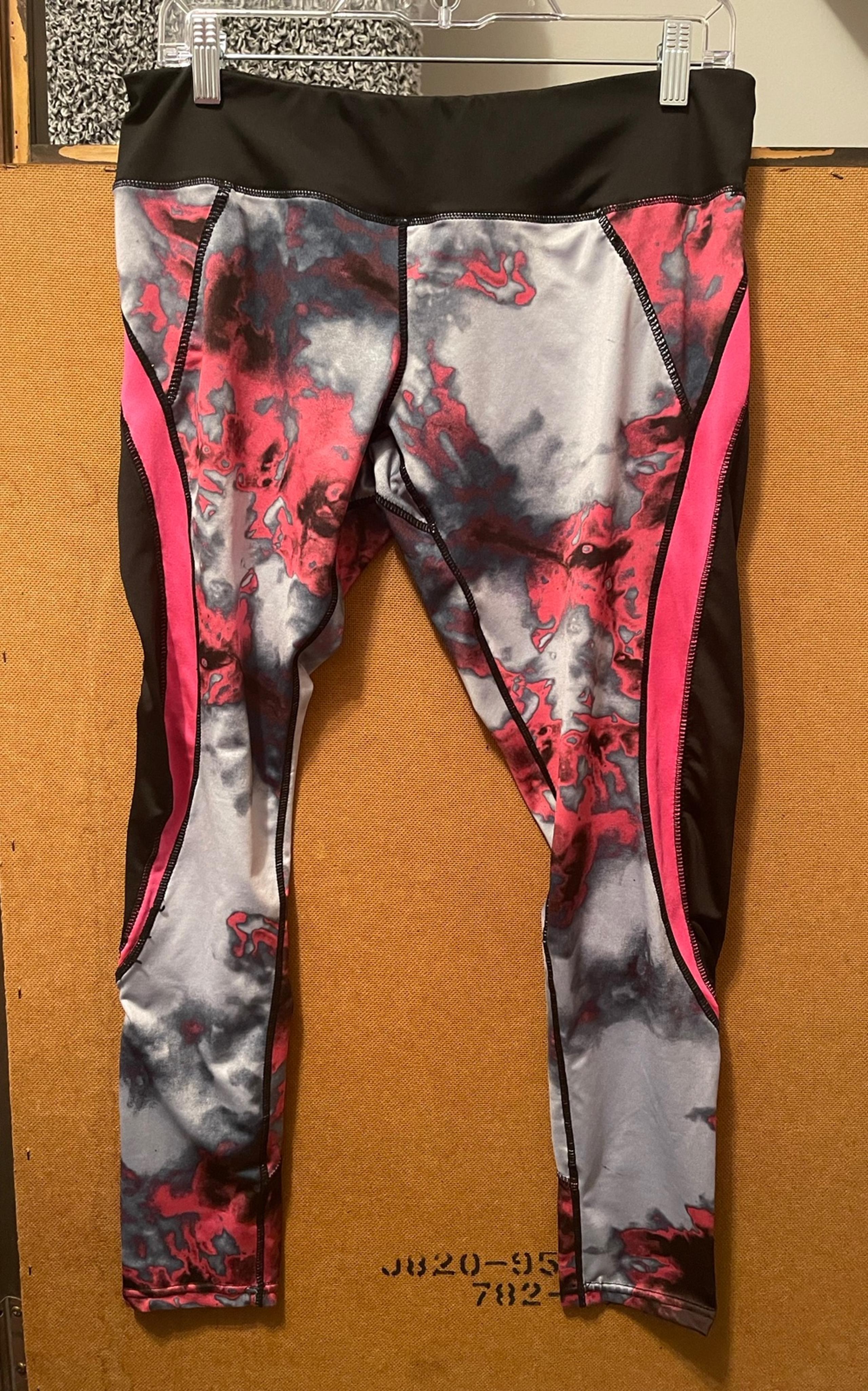 hot kiss athletic leggings XL