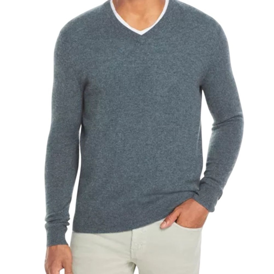 The Men’s Store Bloomingdale’s 100% Cashmere Sweater