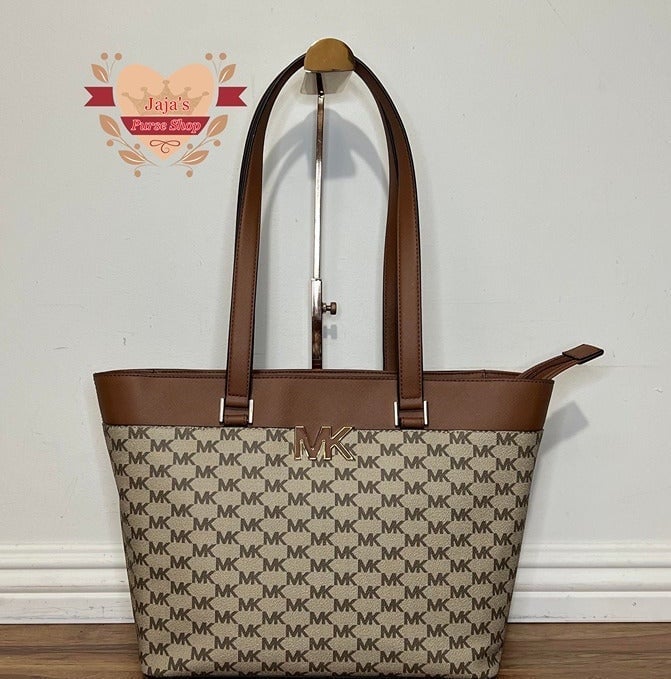 Michael kors online pvc tote