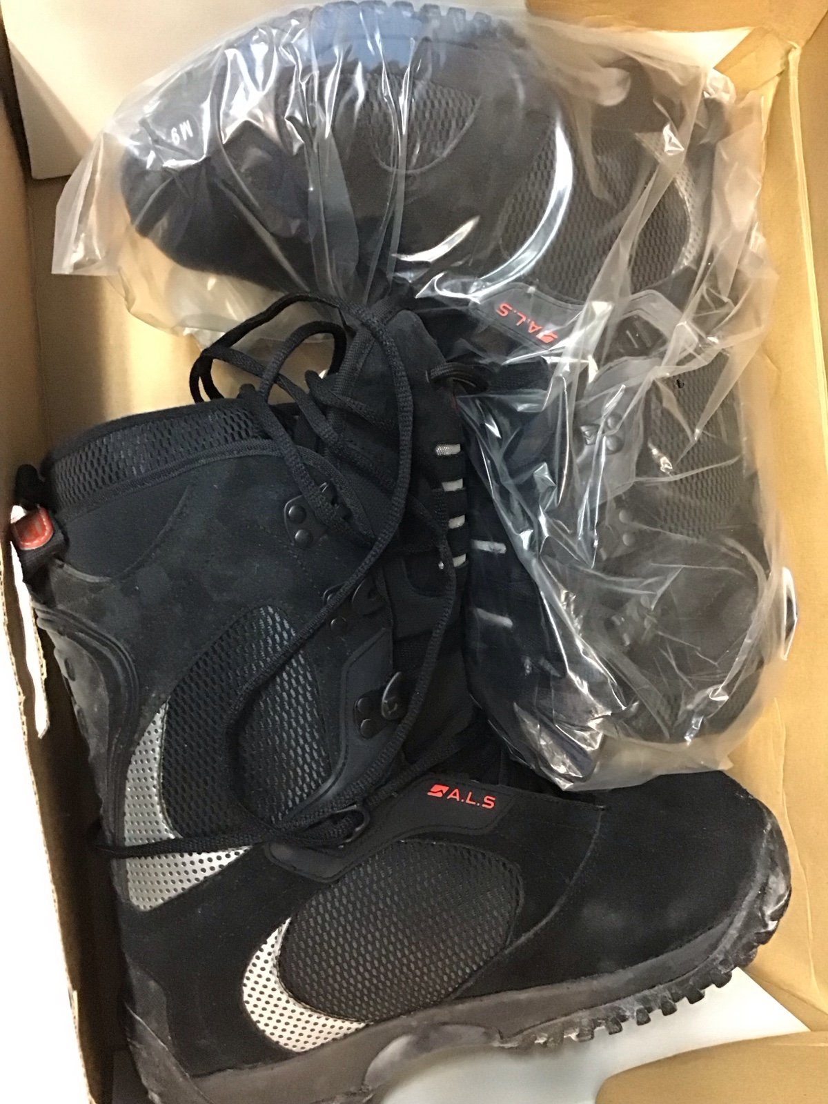 NIDECKER versus mondo 27 Snowboarding boots mens 9 nidecker A.L.S.