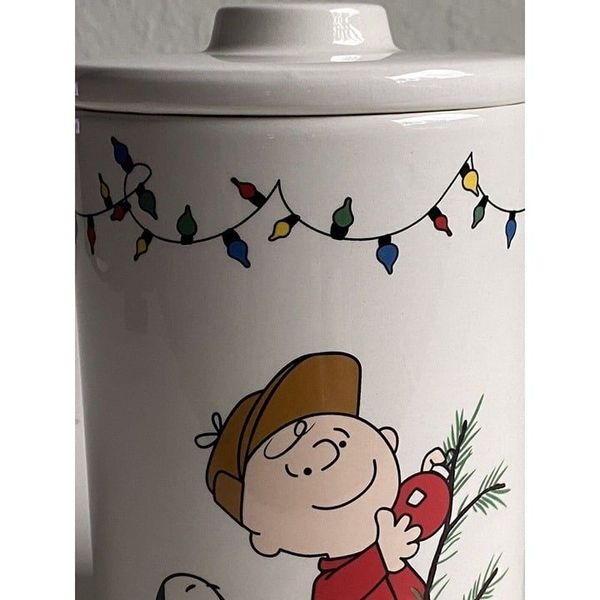 PEANUTS CHARLIE BROWN SNOOPY CHRISTMAS TREE LIGHTS CANISTER COOKIE JAR NEW - detail