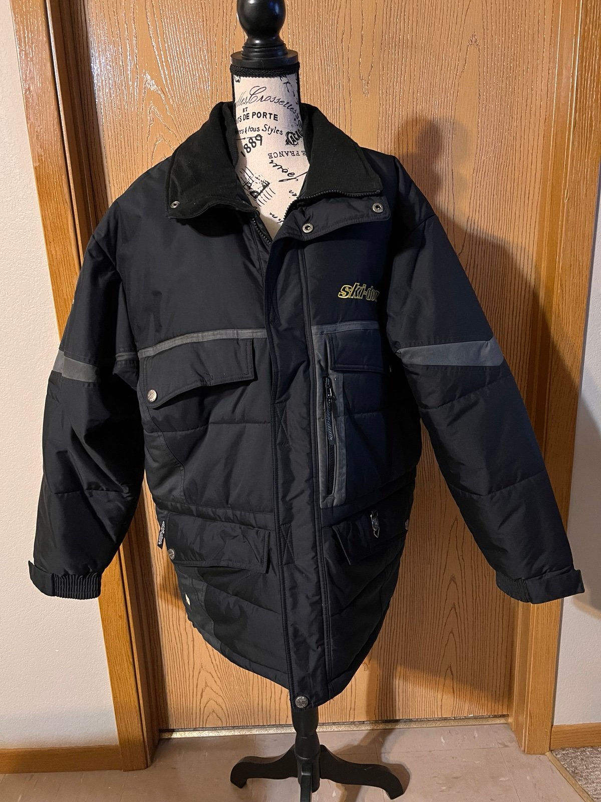 Men’s Snowmobile Coat/Jacket Ski-Doo Black/Gray Size L/G Expedition Style