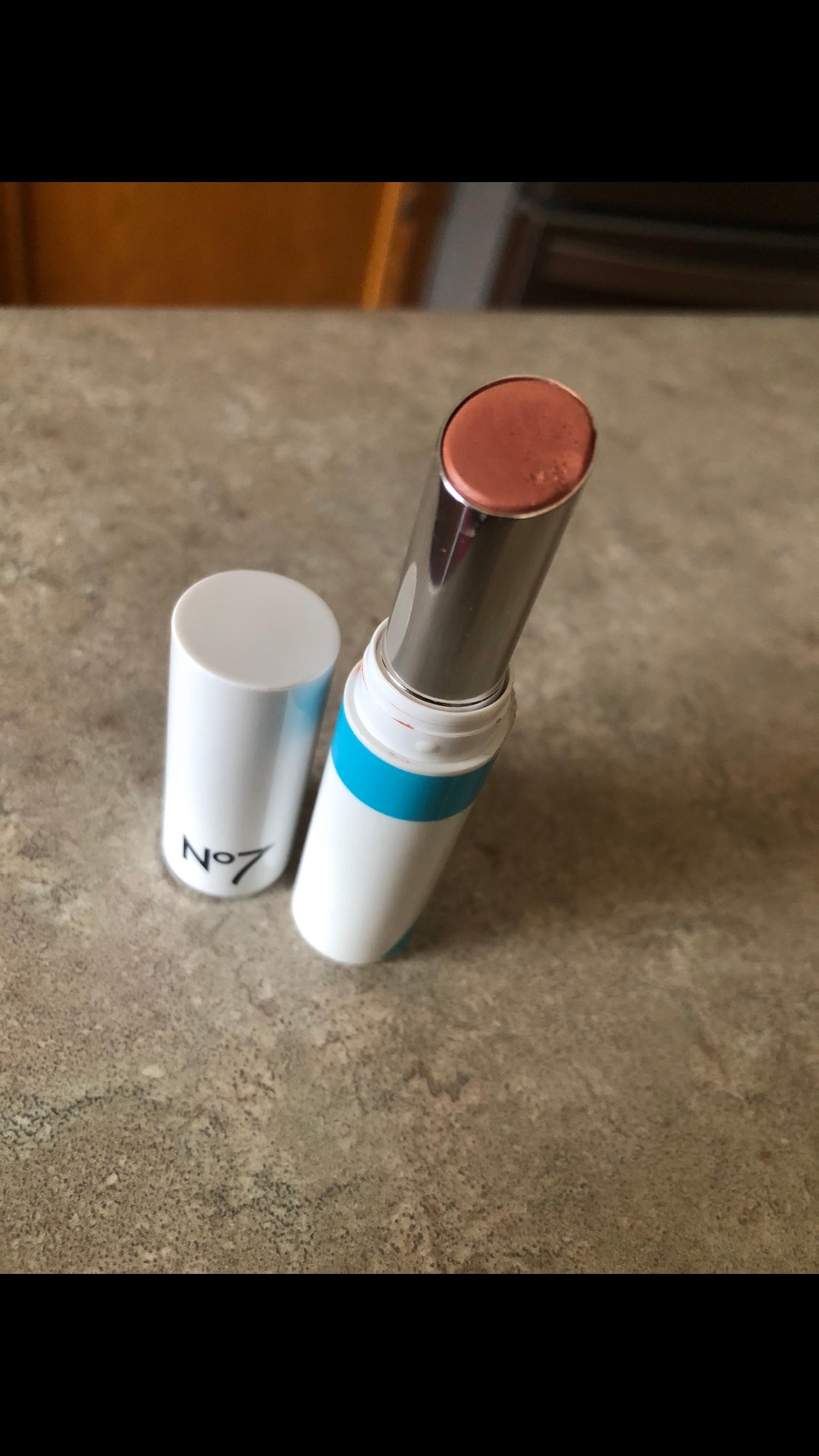 No7 Hydraluminous Lip Balm Nude NEW - small defect as shown
