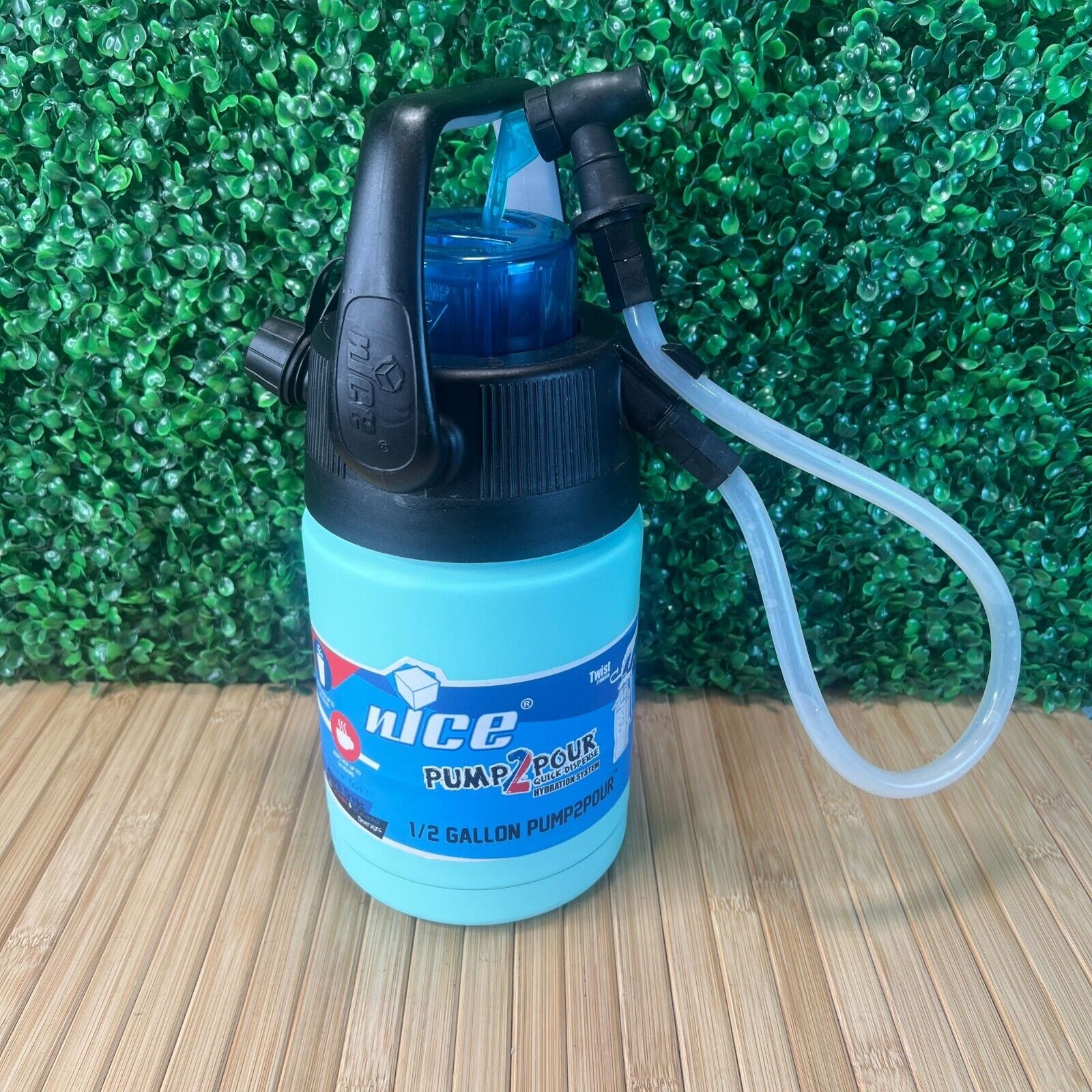 NWT N'ice Rambler 1/2 Gallon Jug Pump2Pour Seafoam Green Insulated Hot Cold