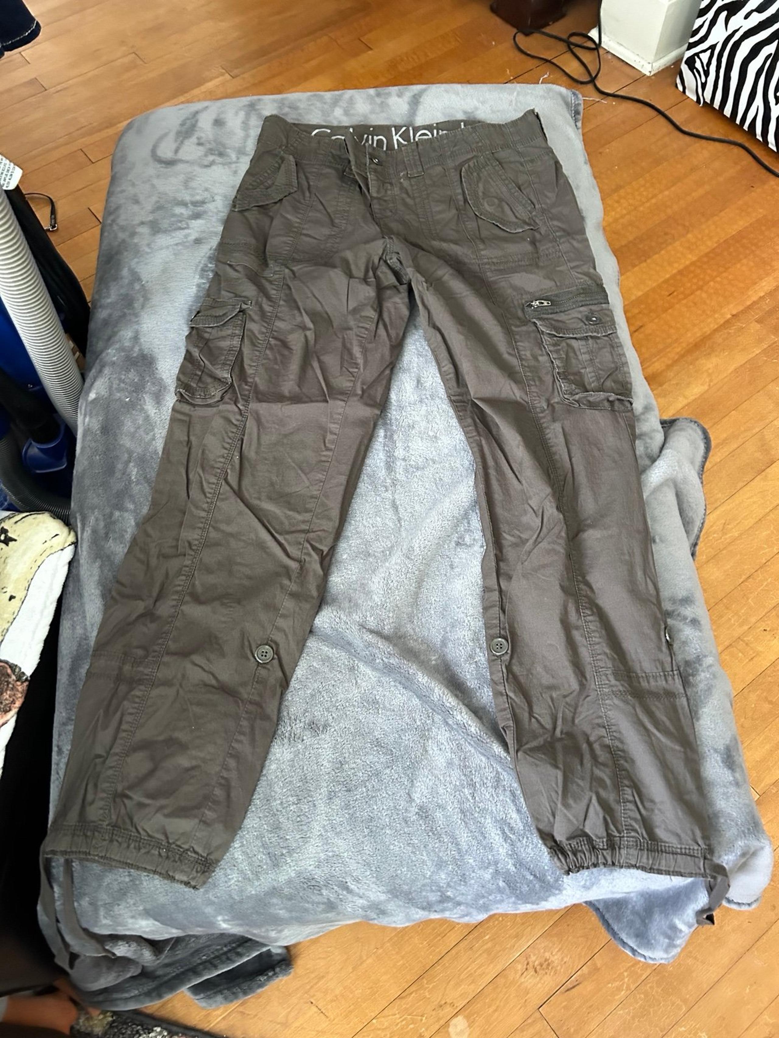 Cute brown Calvin Klein cargo pants size 8 never worn.