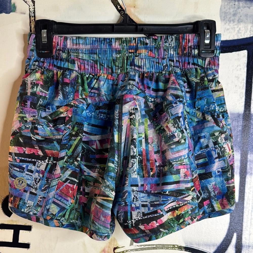 RARE Lululemon Tracker Short V SeaWheeze Size 6