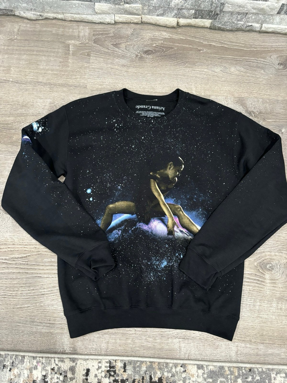 RARE Ariana Grande God Is A Woman Globe Galaxy Crewneck Sweatshirt Size Small