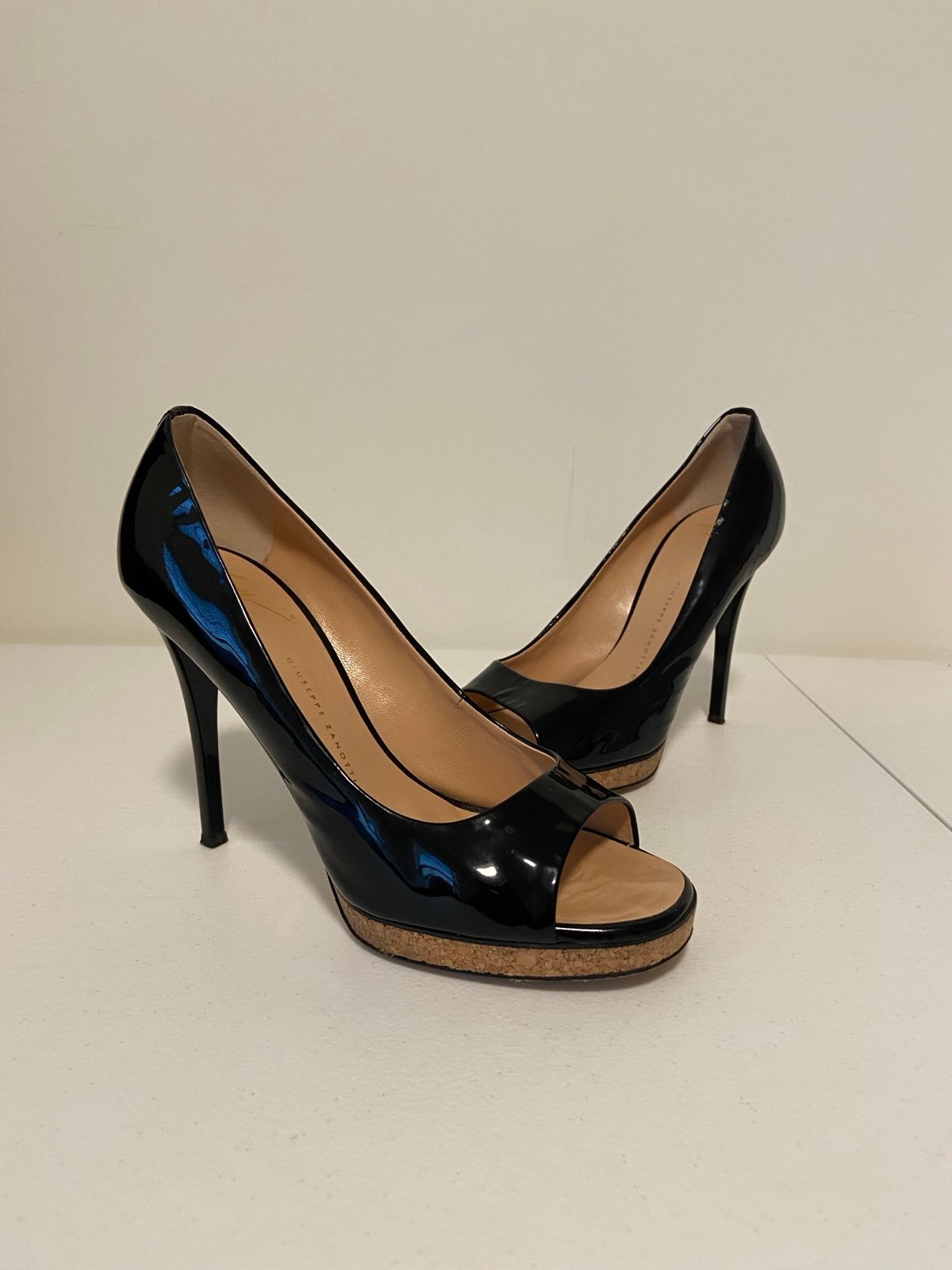 Giuseppe Zanotti women’s black leather peep toe Patent IT 37 cork platform heels