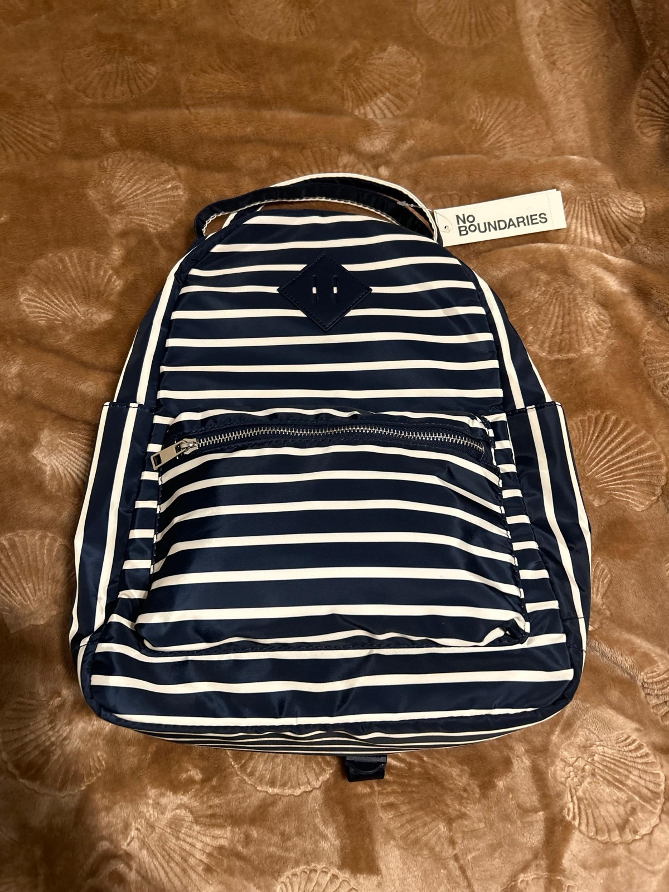 No BOUNDARIES BACKPACK