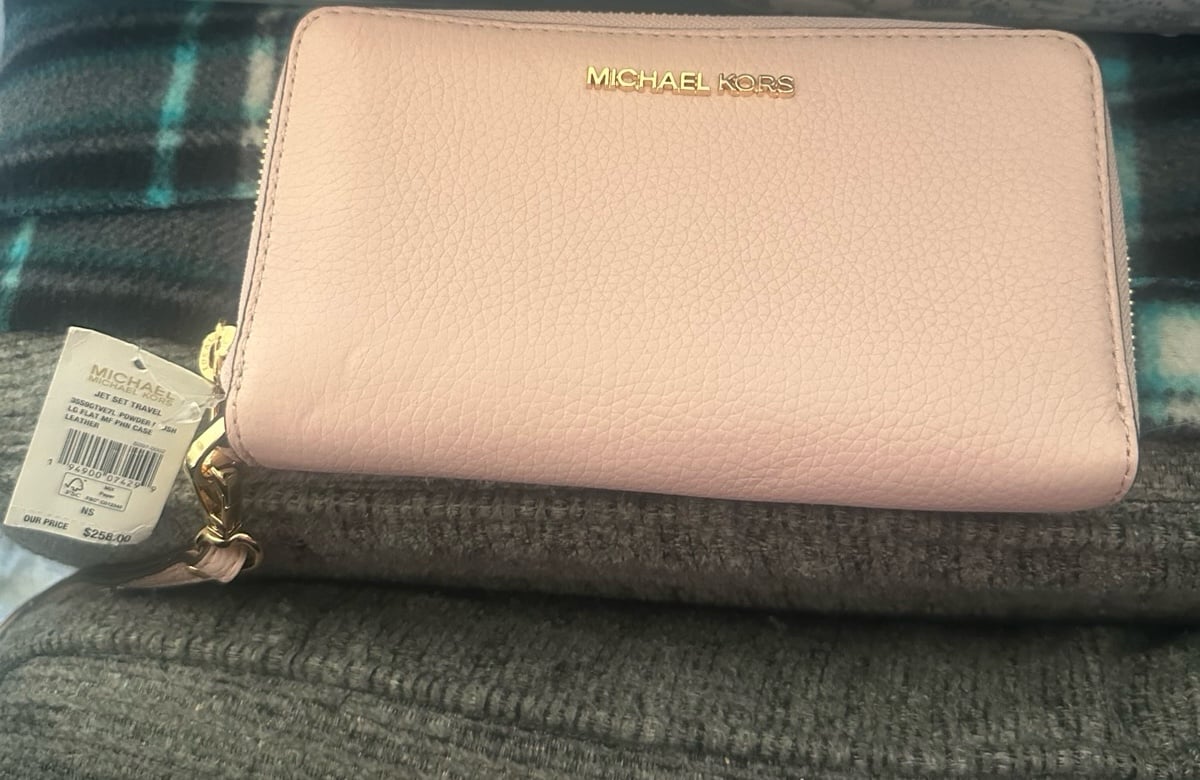 Michael Kors wallet