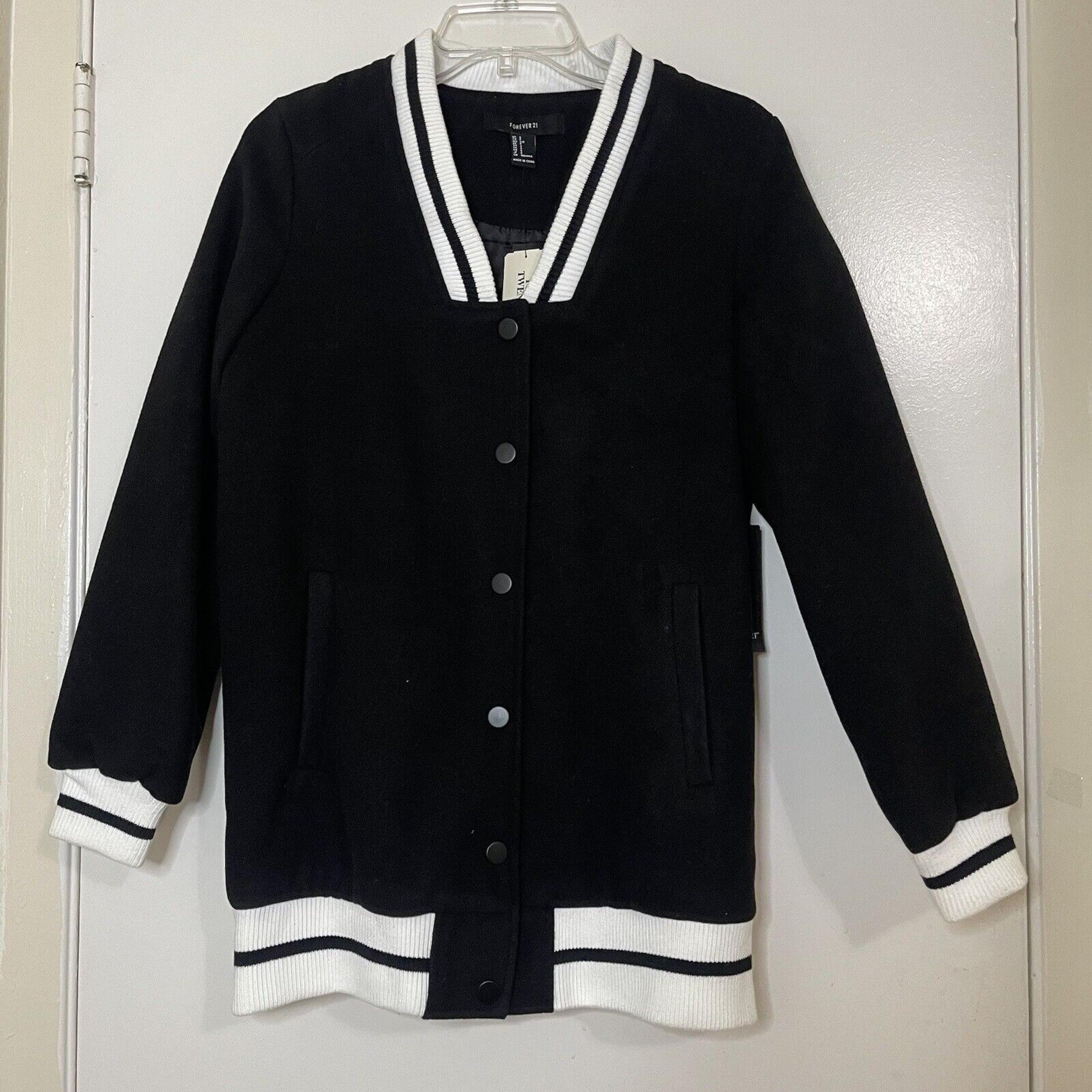 NEW! Forever 21 black fleece varsity snap button oversized jacket size US small