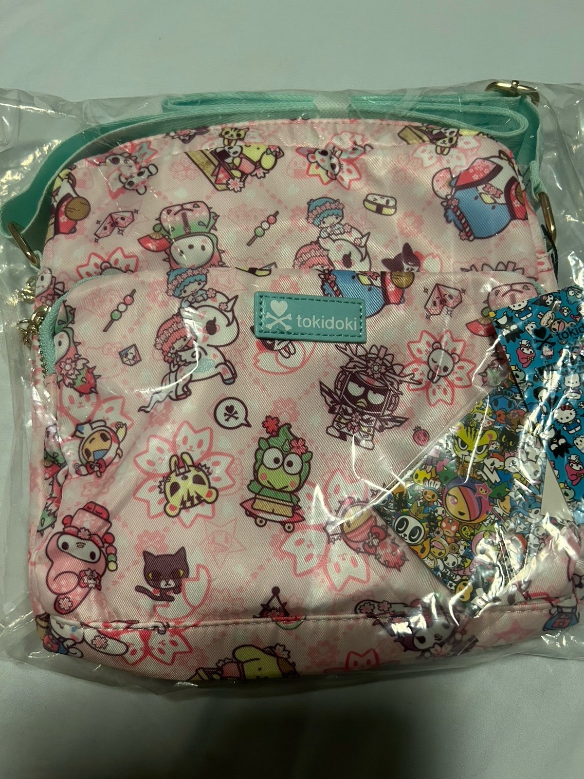 NEW Tokidoki - Hello Kitty & Friends -sakura festival Crossbody Bag