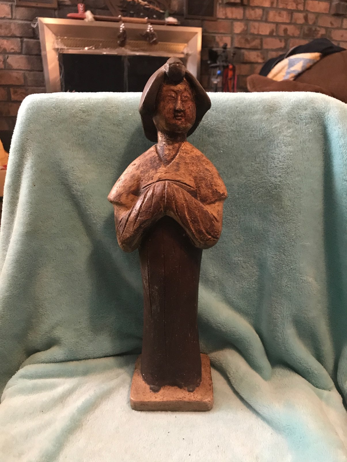 (29) Wooden Chinese Women