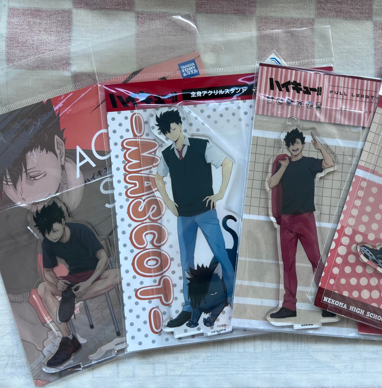 Kuroo acrylic stand set of 3
