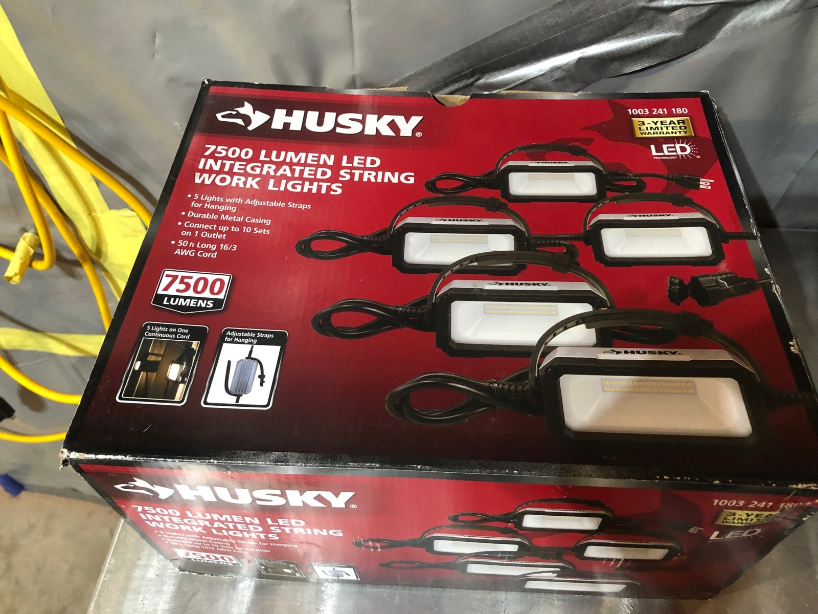 Husky contractor string lights BAND NEW !