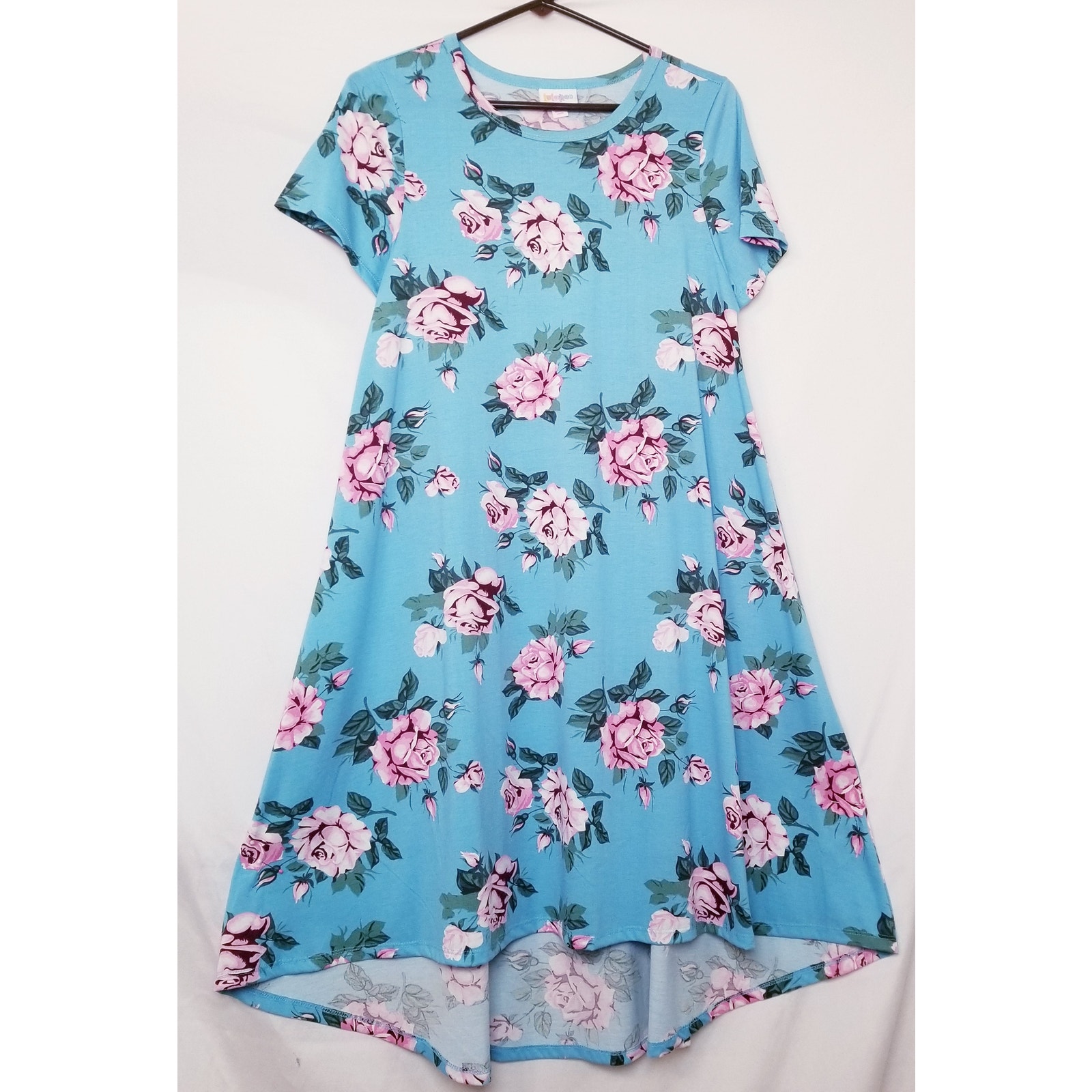 NWOT's - LuLaRoe - Carly Dress Multicolor Floral Hi Low Hem Size Small